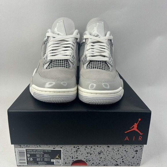 Nike Shoes Air Jordan 4 Retro WMNS “Frozen Moments” 2024 - Picture 2 of 5